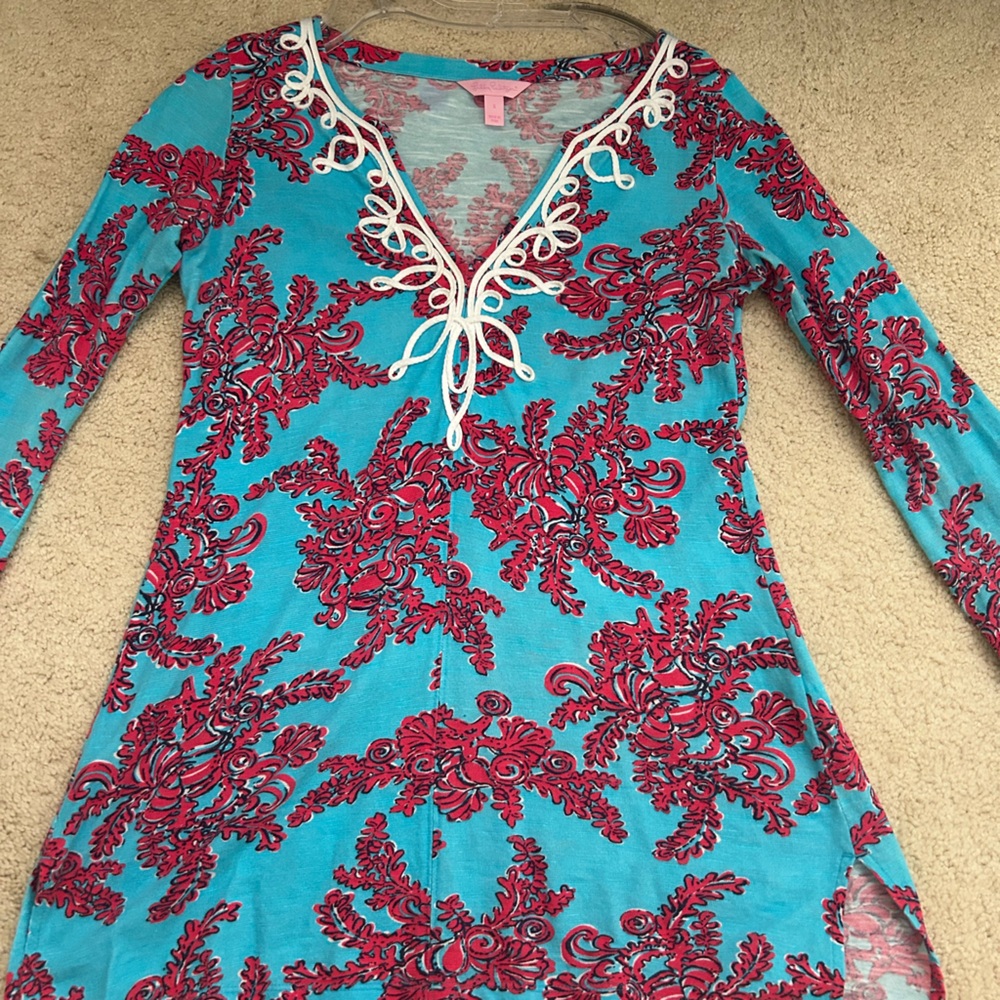 Lilly Pulitzer Blue and Red Coral Floral Top